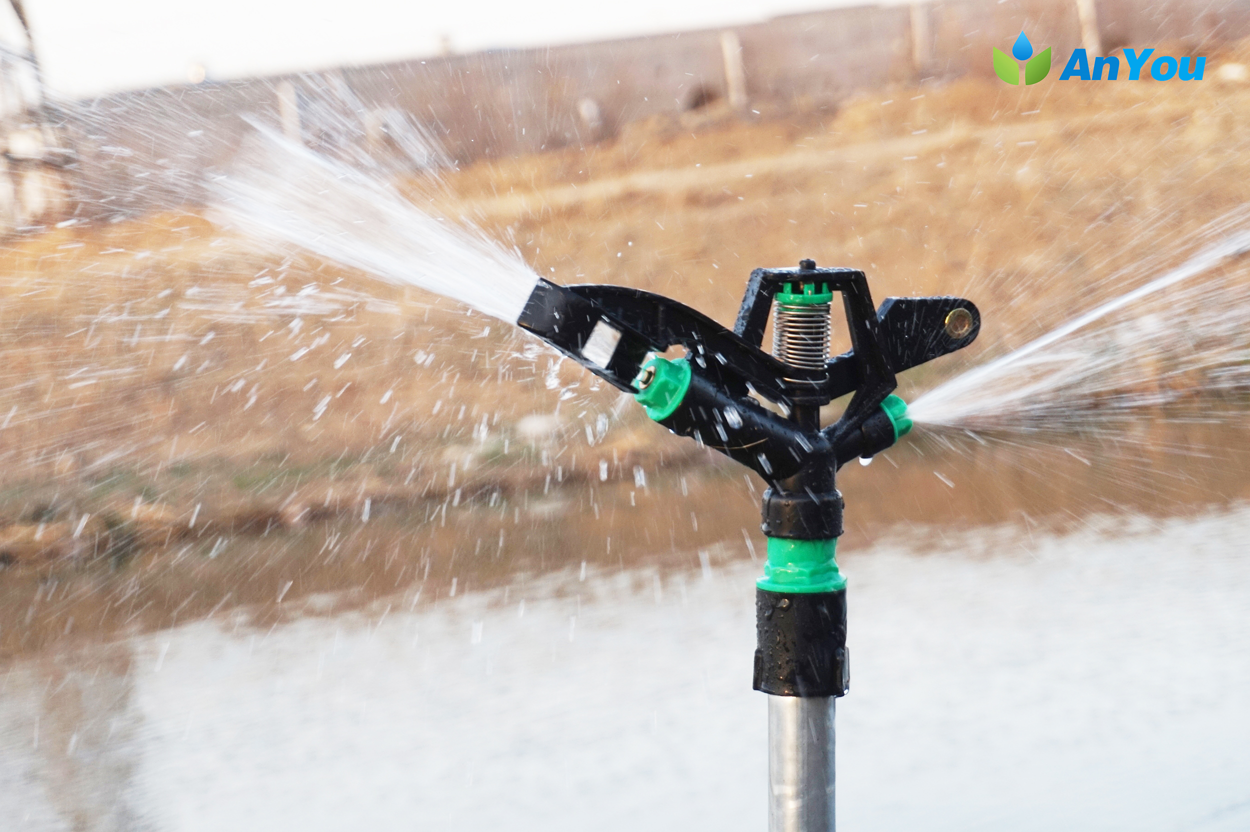 2 nozzle plastic sprinkler